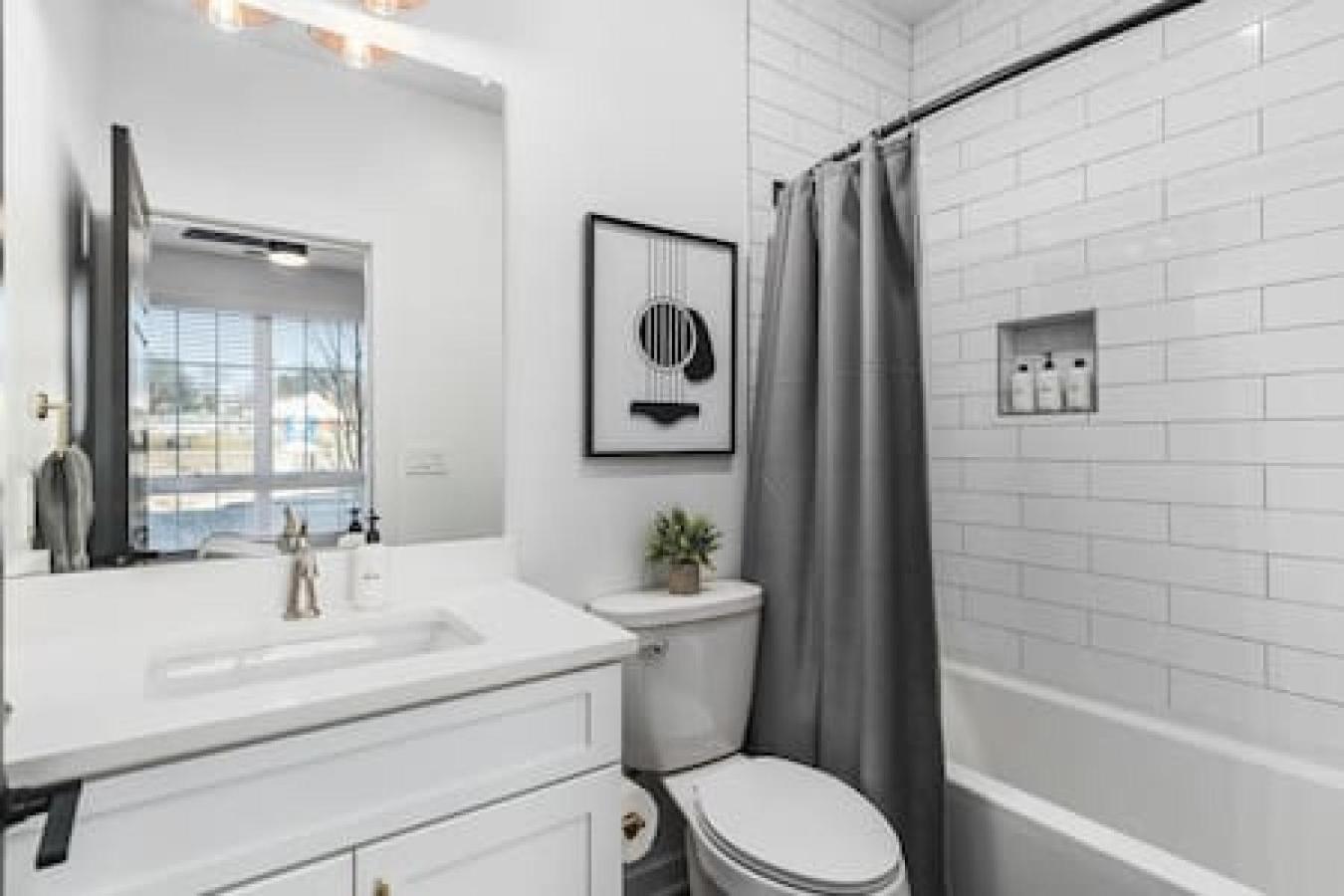 Spacious Home With Large Patio Rooftop Deck And Garage Нашвил Екстериор снимка