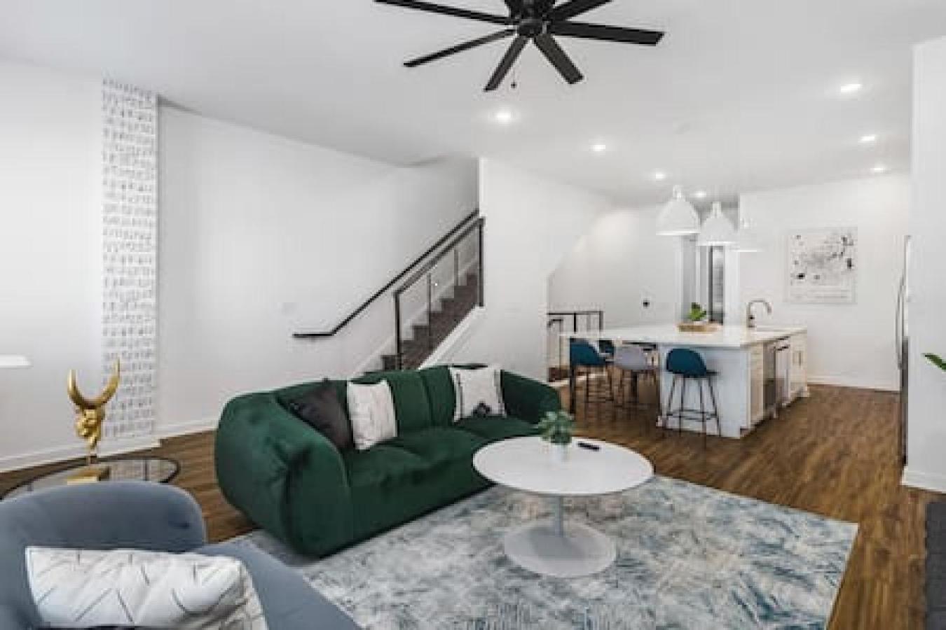 Spacious Home With Large Patio Rooftop Deck And Garage Нашвил Екстериор снимка