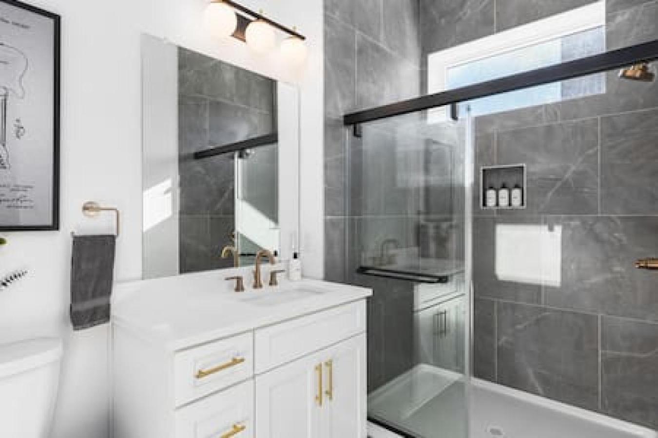 Spacious Home With Large Patio Rooftop Deck And Garage Нашвил Екстериор снимка
