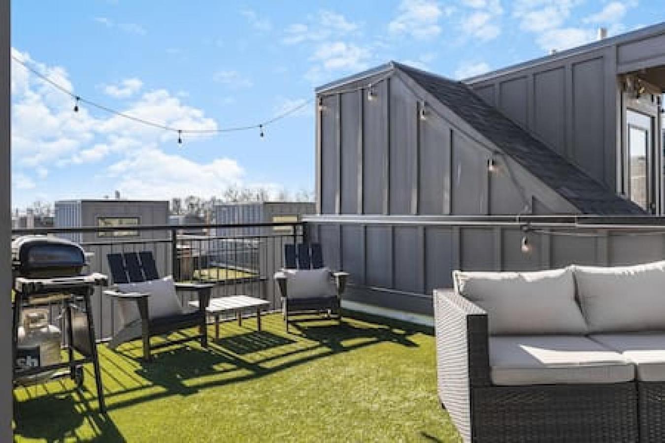 Spacious Home With Large Patio Rooftop Deck And Garage Нашвил Екстериор снимка