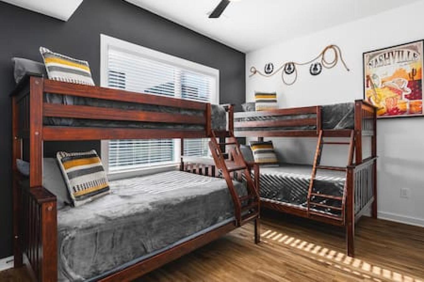 Spacious Home With Large Patio Rooftop Deck And Garage Нашвил Екстериор снимка